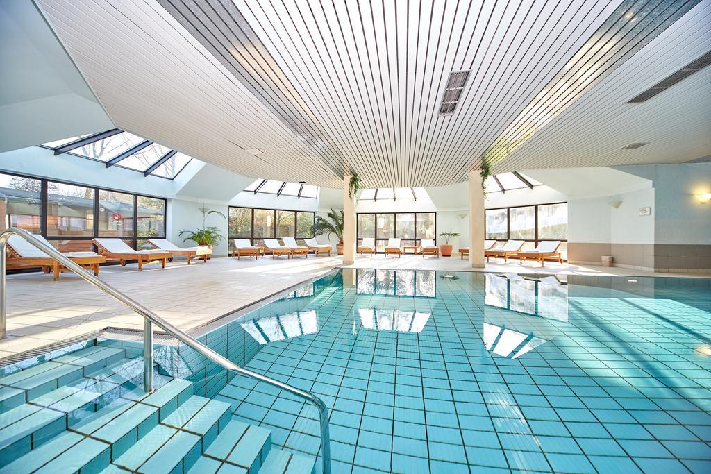 Hotel Moselpark 베른카슈텔쿠에스 외부 사진