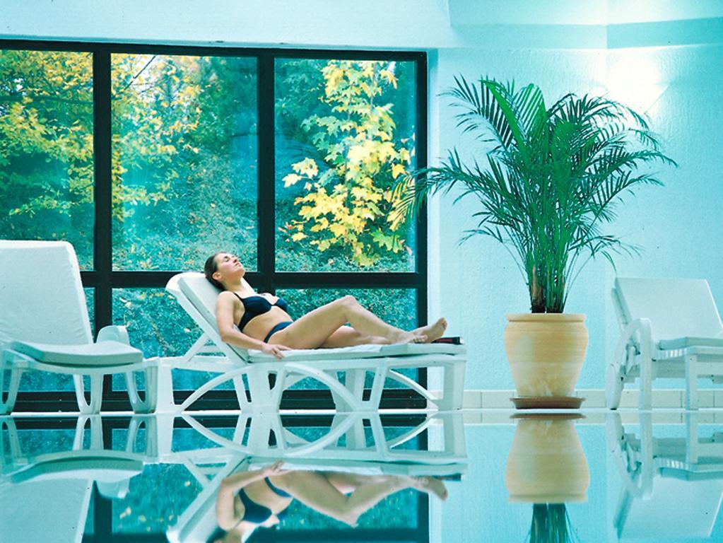 Hotel Moselpark 베른카슈텔쿠에스 외부 사진