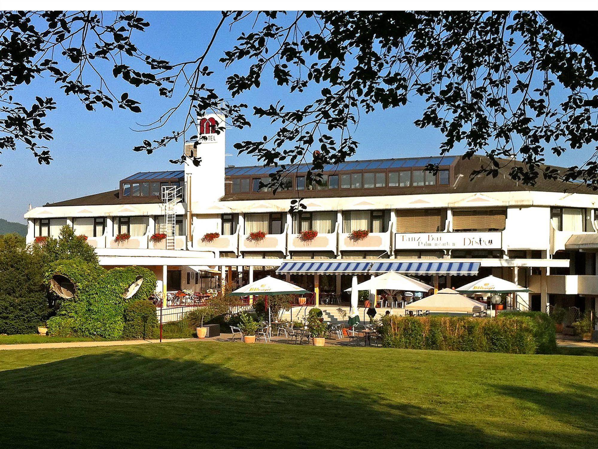 Hotel Moselpark 베른카슈텔쿠에스 외부 사진